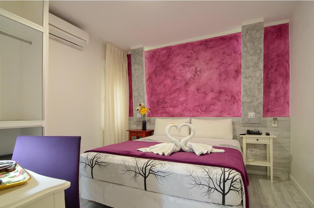 Hostal Alexis Madrid Ngoại thất bức ảnh