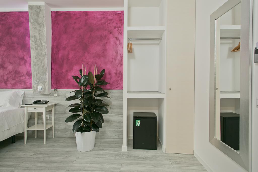 Hostal Alexis Madrid Ngoại thất bức ảnh